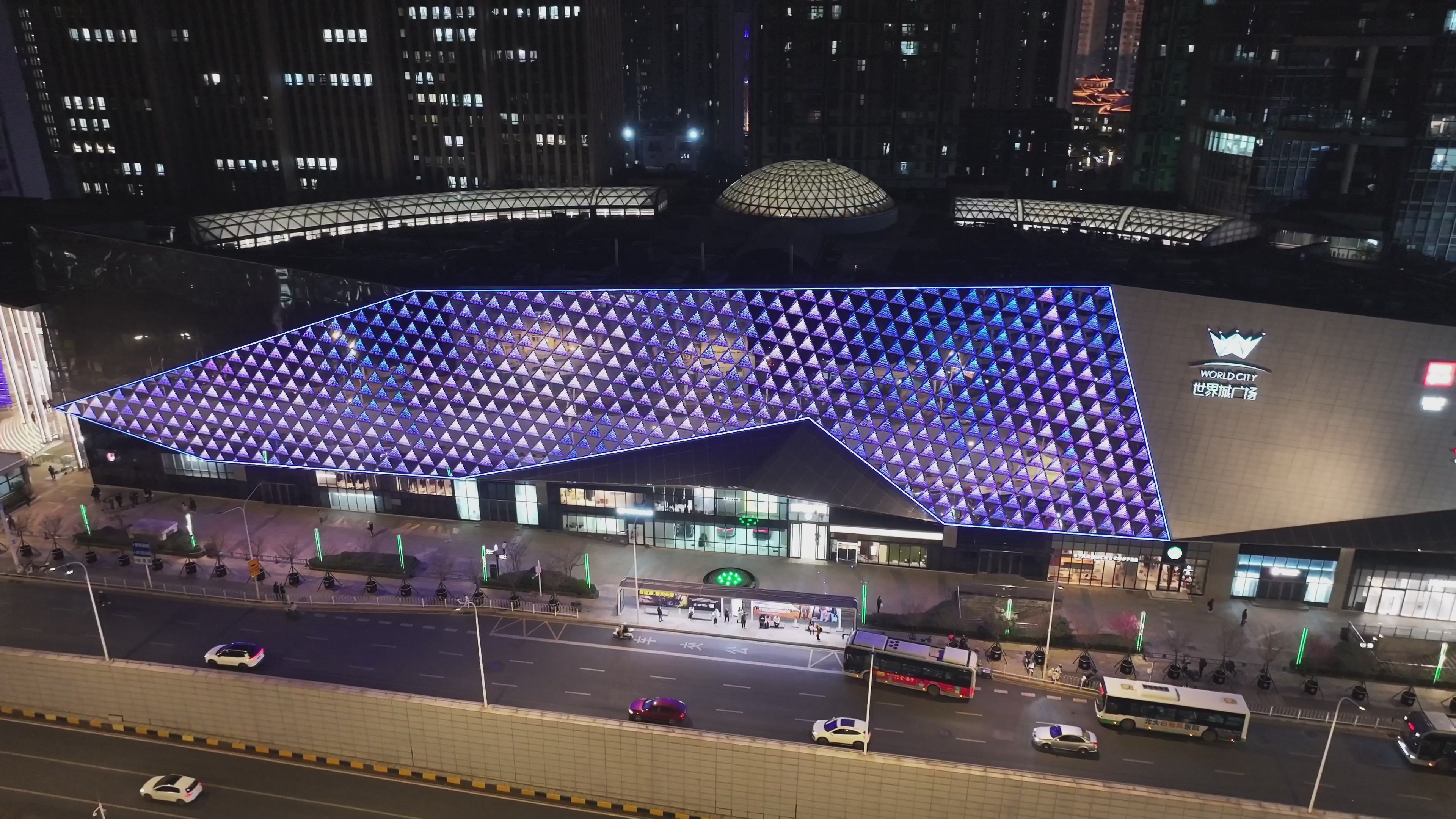 白天是墻，夜晚是燈！3D打印與柔性線條燈點亮武漢光谷新地標