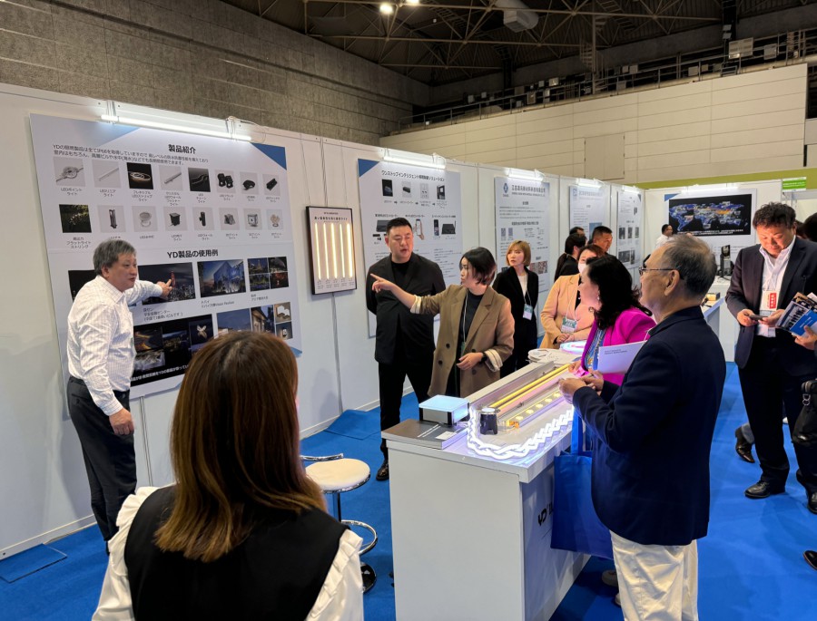 17317400831067746B8E.jpg 微143645_副本.jpg