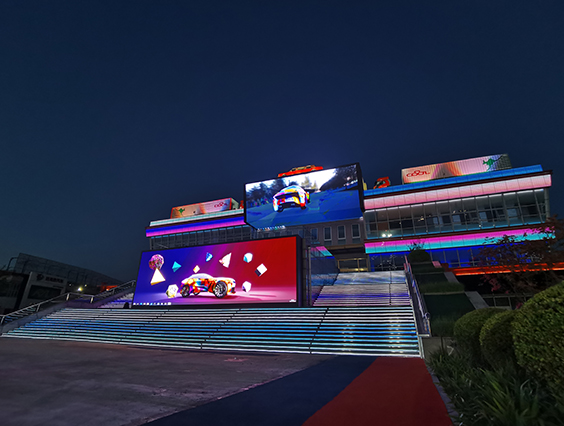 酷車小鎮(zhèn)夜游燈光特色升級(jí)